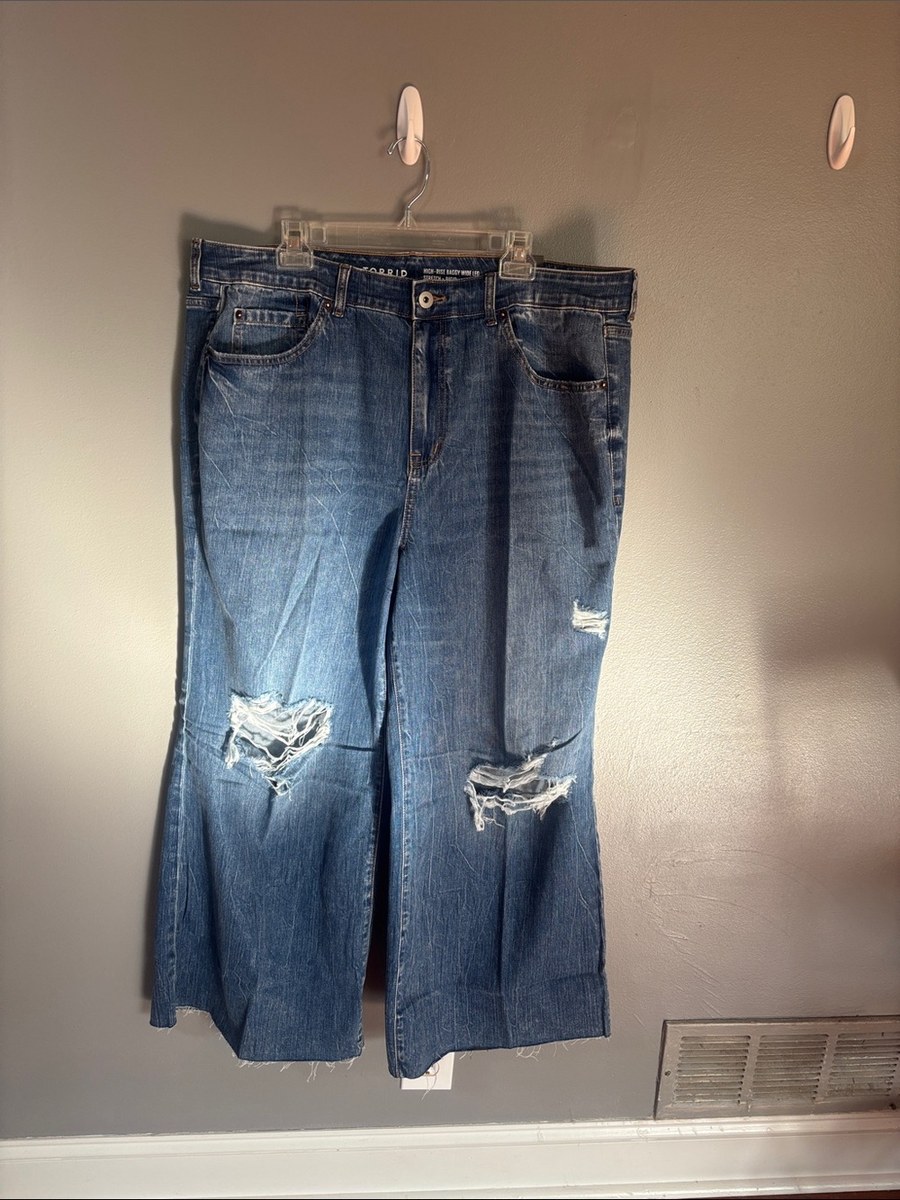 Torrid size 18S high rise baggy jeans NWT
